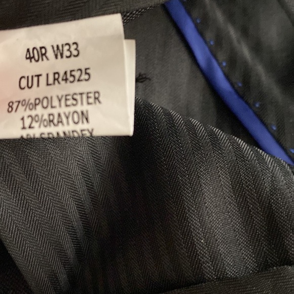 KENNETH COLE REACTION Suit Shiny Metal Color - Picture 12 of 12